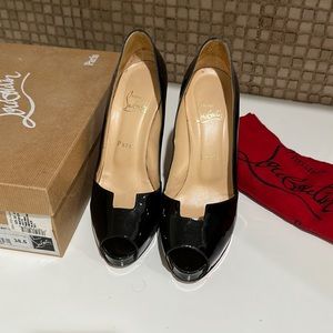 Christian Louboutin black patent leather pumps, original Bo’s and bag included